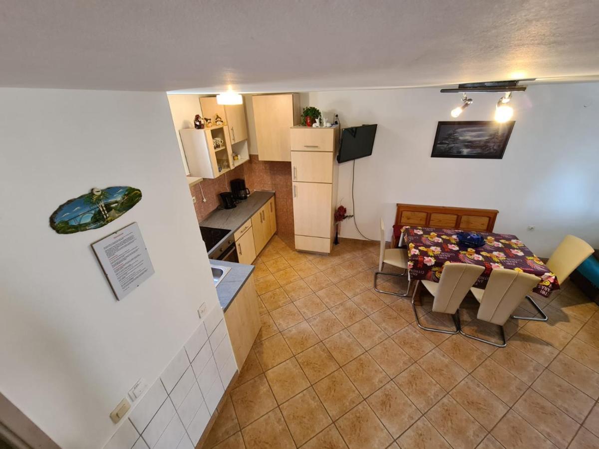 Apartments Tuka Near The Beach 维尔 外观 照片